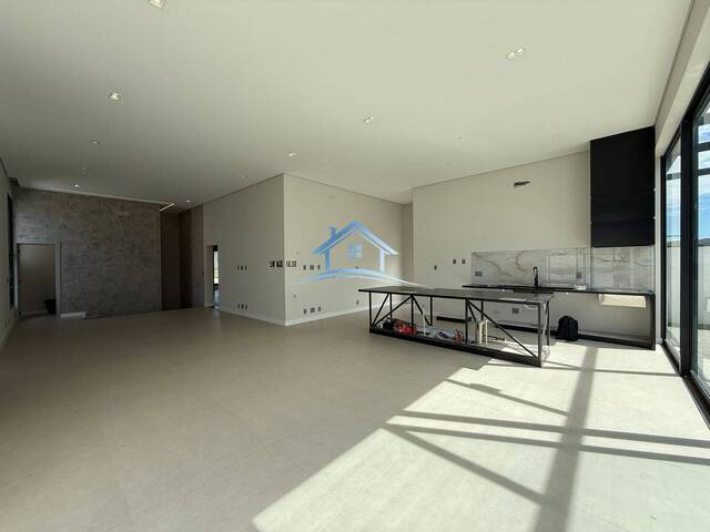 Venda em Loteamento Residencial Arborais - Campinas