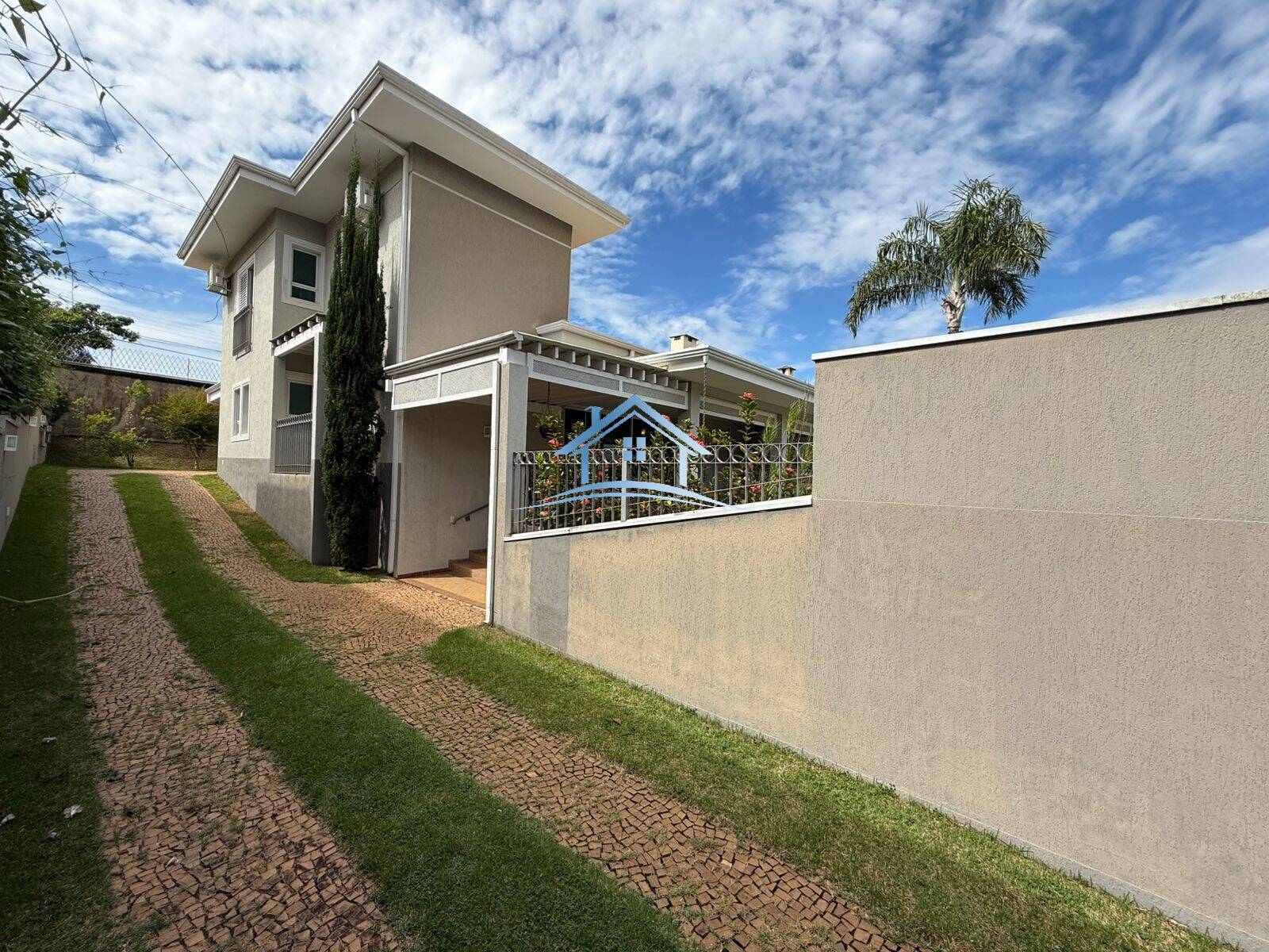 Casa, 4 quartos, 256 m² - Foto 4