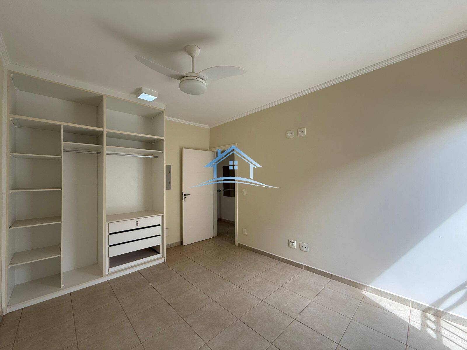 Casa, 4 quartos, 256 m² - Foto 22