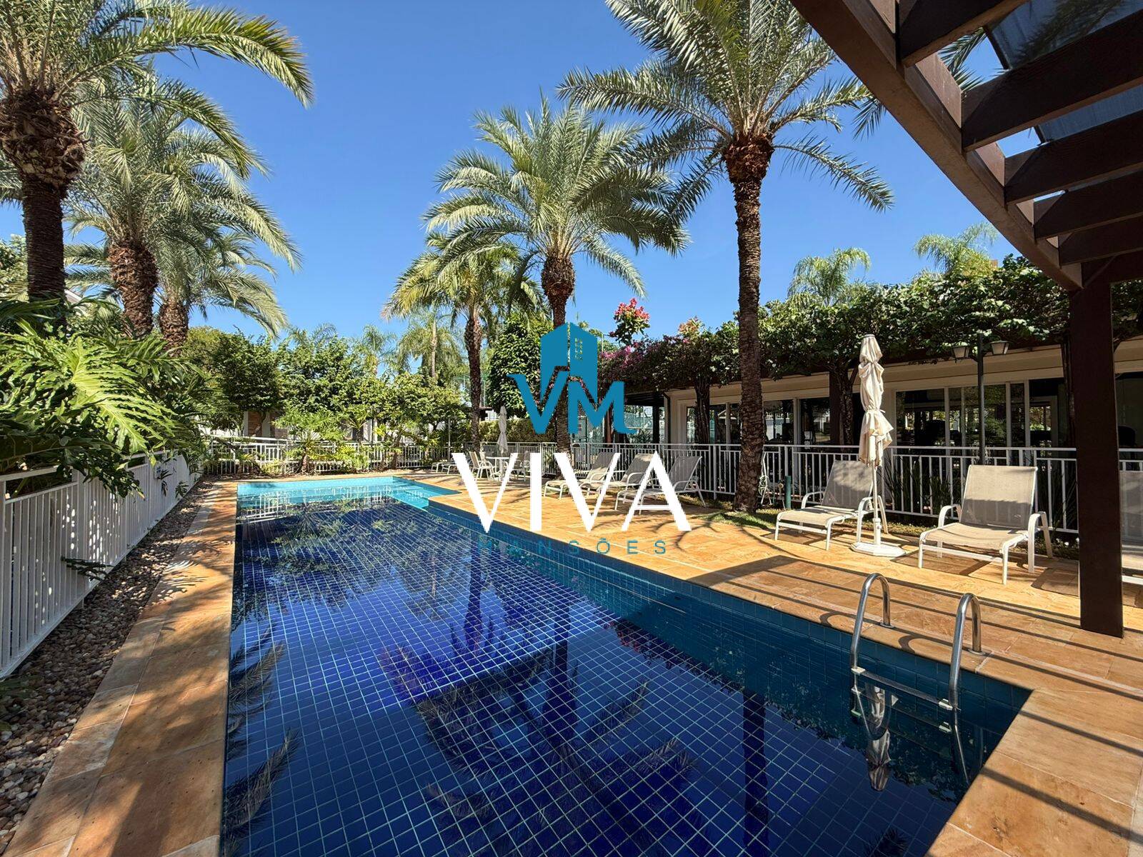 Casa, 4 quartos, 181 m² - Foto 1