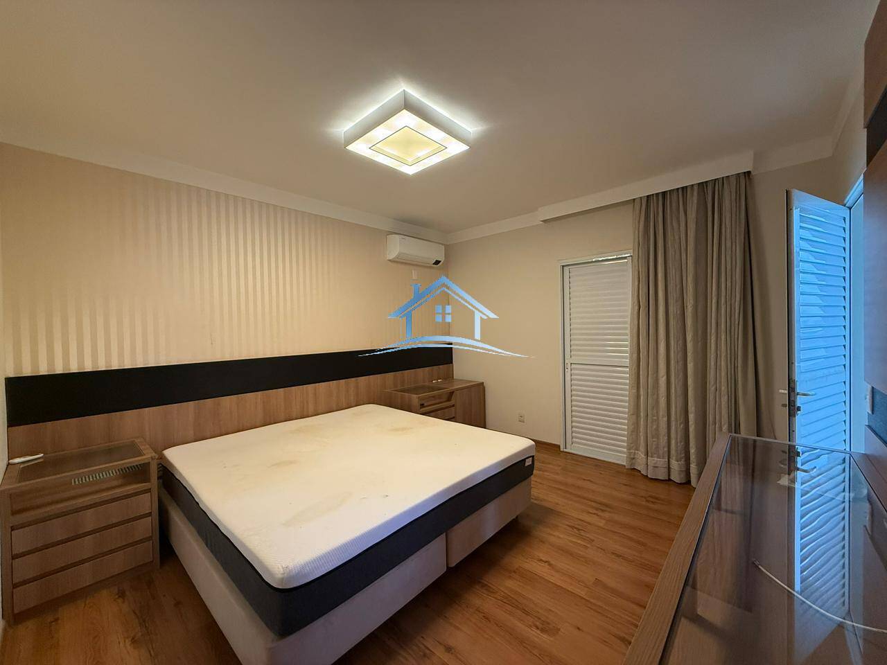 Casa, 3 quartos, 256 m² - Foto 24