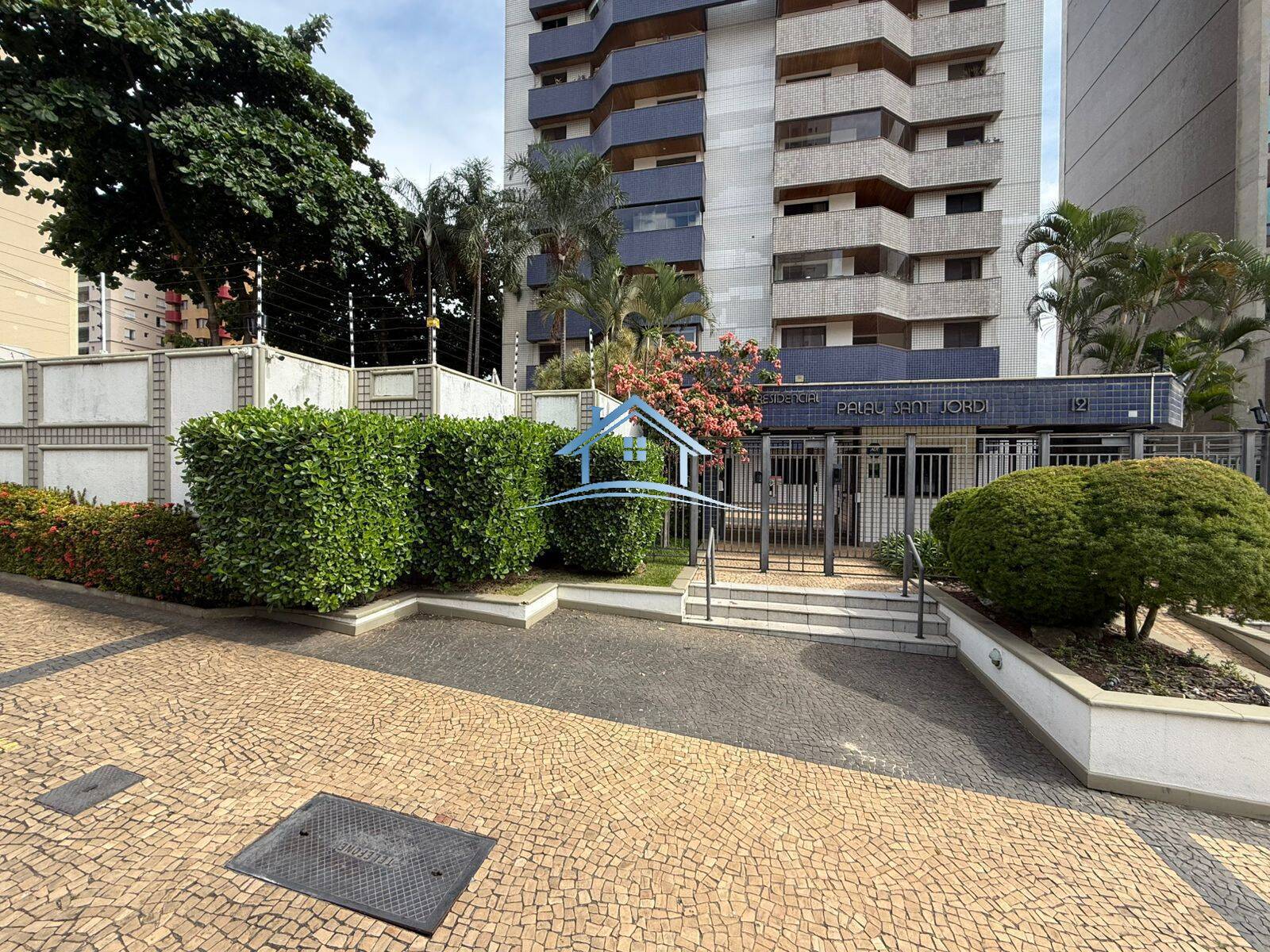 Apartamento, 3 quartos, 160 m² - Foto 1