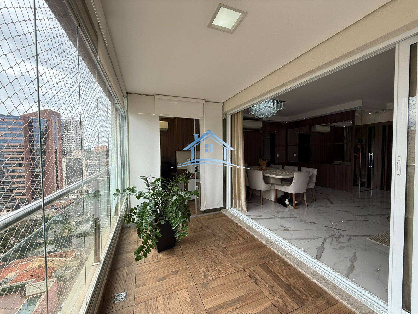 Apartamento, 3 quartos, 247 m² - Foto 2