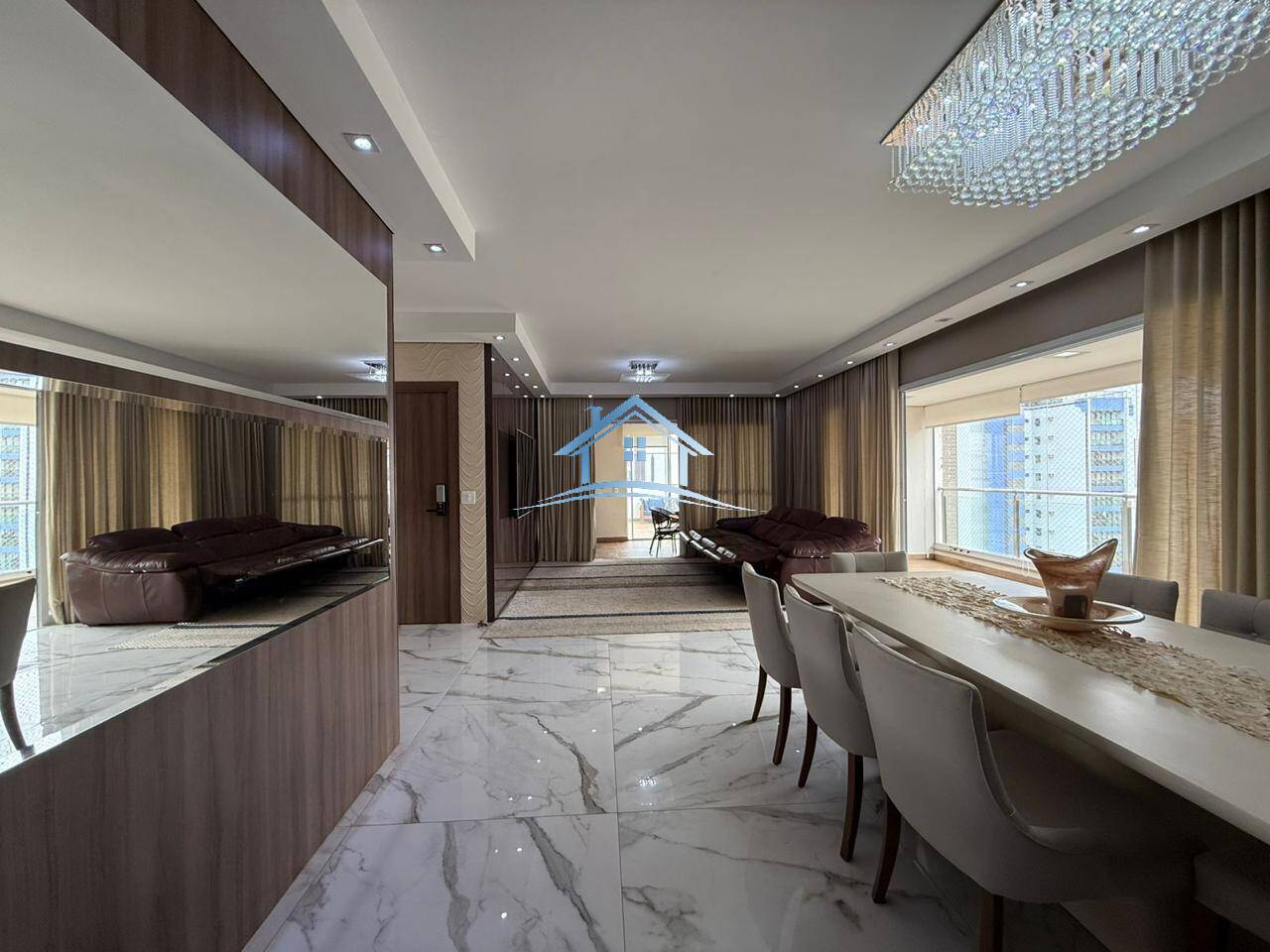 Apartamento, 3 quartos, 247 m² - Foto 1