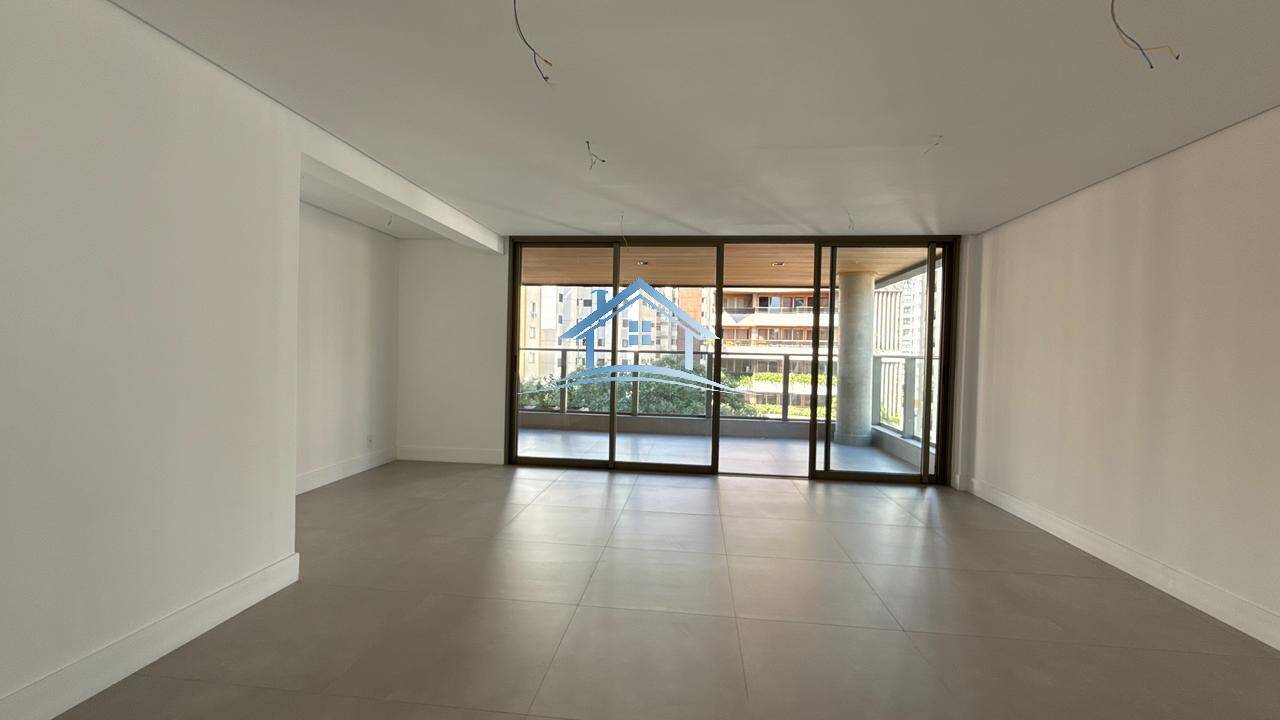 Apartamento, 3 quartos, 154 m² - Foto 4