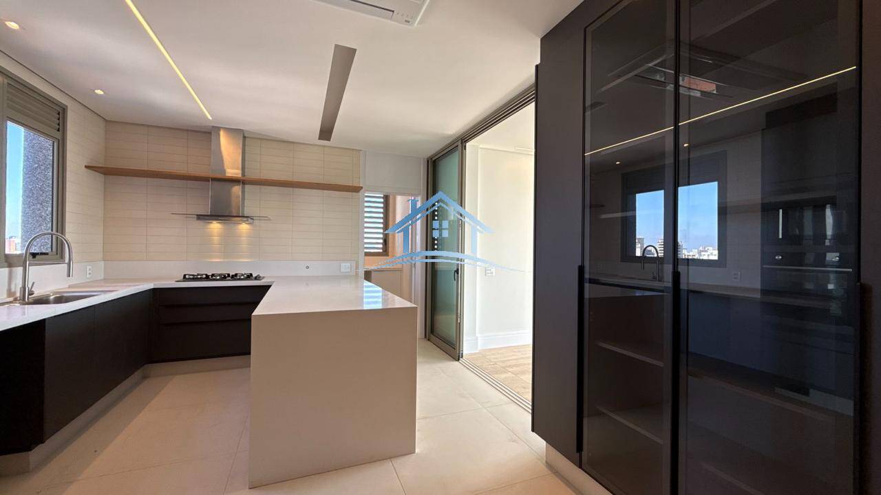 Apartamento, 3 quartos, 257 m² - Foto 10
