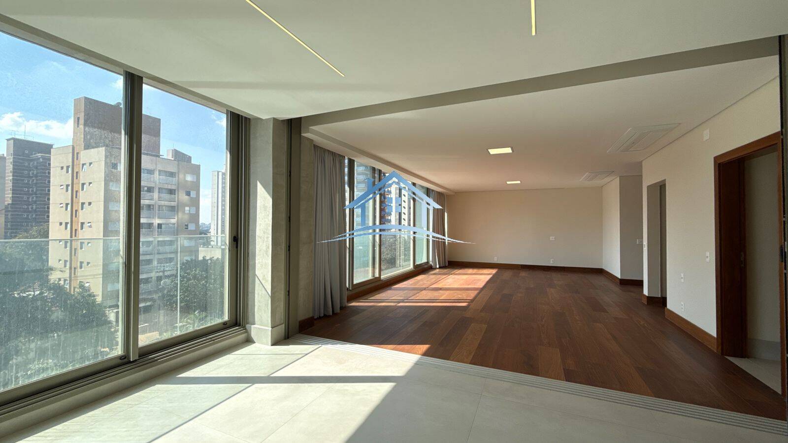 Apartamento, 3 quartos, 257 m² - Foto 3