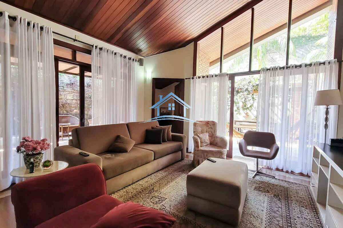 Casa, 4 quartos, 380 m² - Foto 2