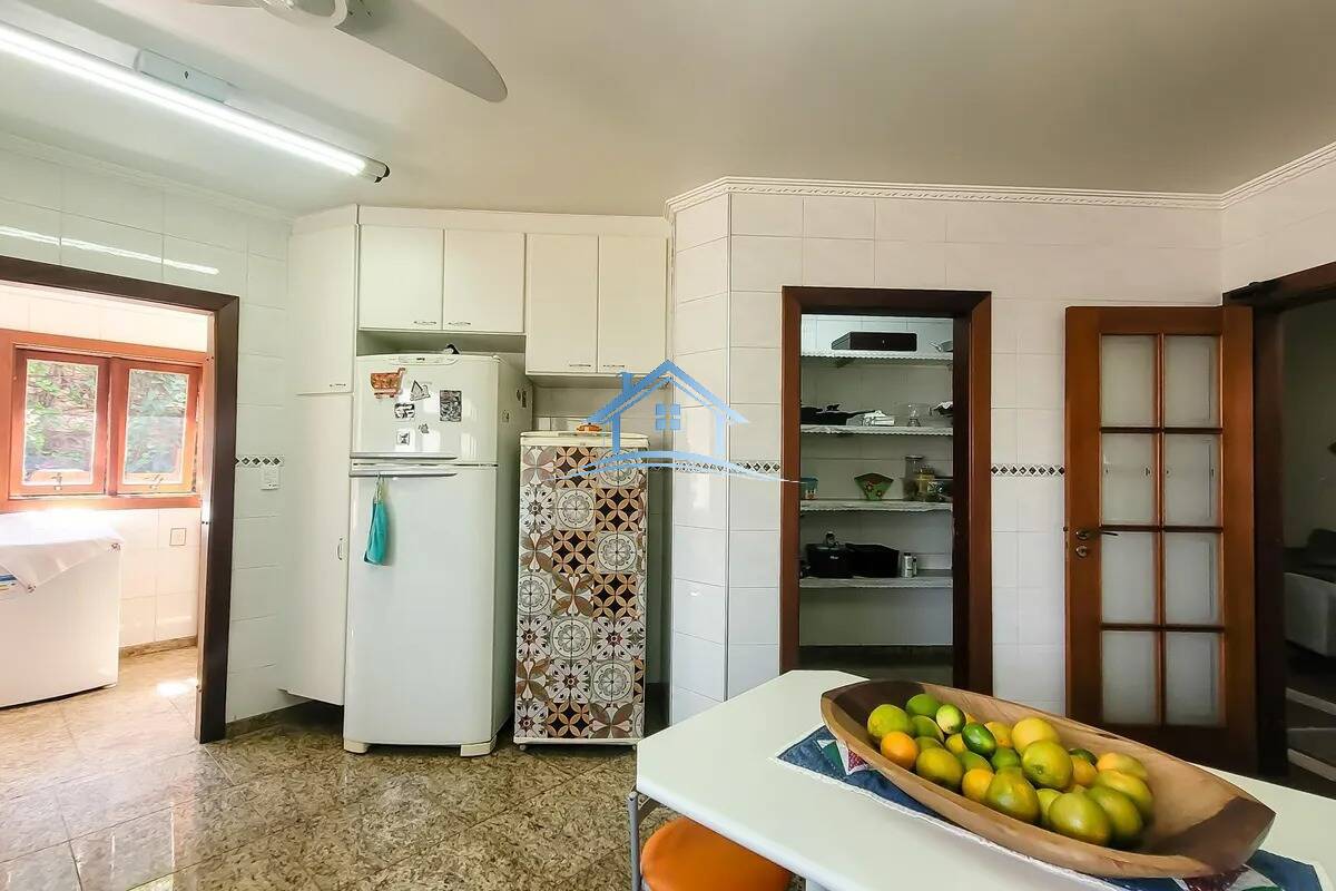 Casa, 4 quartos, 380 m² - Foto 19