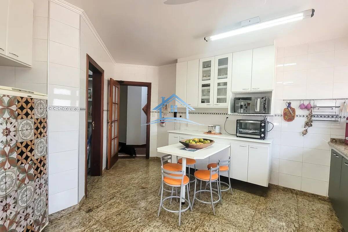 Casa, 4 quartos, 380 m² - Foto 22