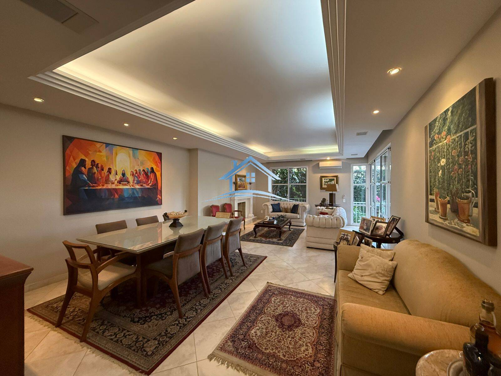 Apartamento, 3 quartos, 259 m² - Foto 1