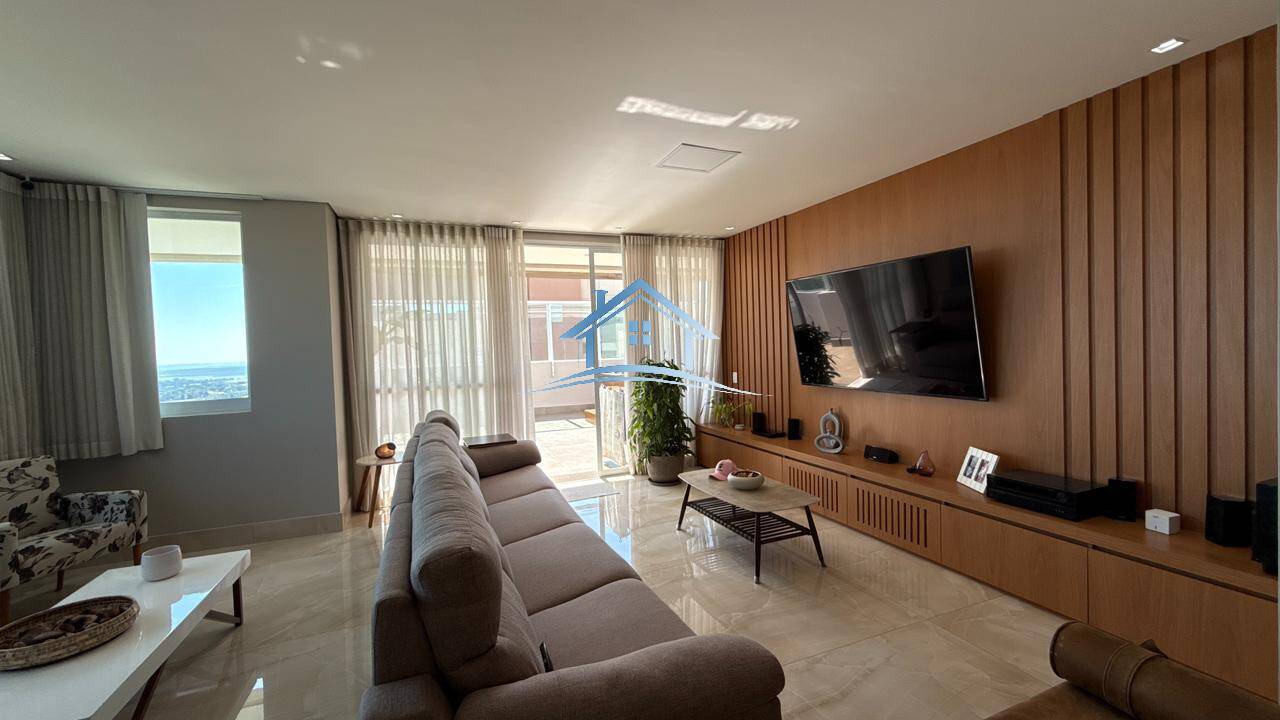 Apartamento, 4 quartos, 215 m² - Foto 1