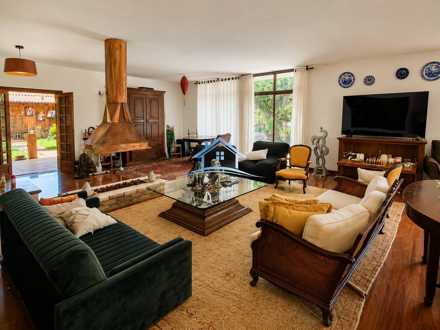 Casa, 4 quartos, 380 m² - Foto 1