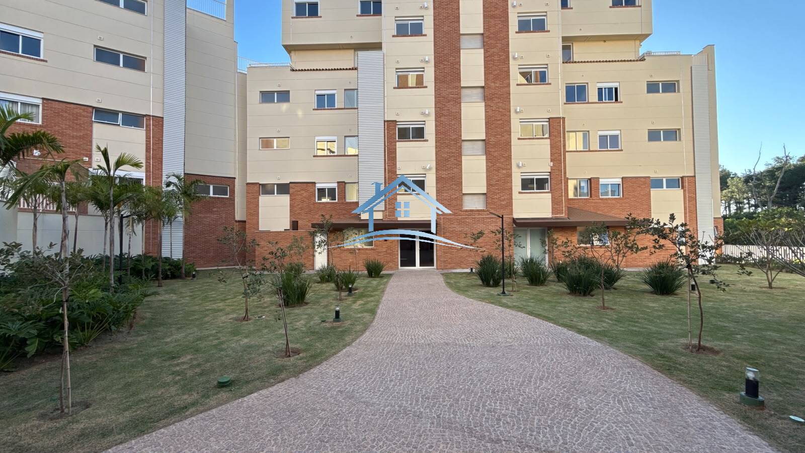 Apartamento, 3 quartos, 221 m² - Foto 2