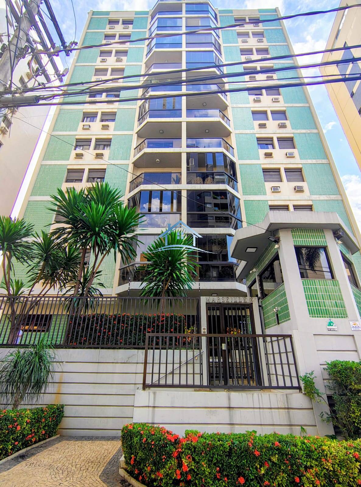 Apartamento, 3 quartos, 236 m² - Foto 1